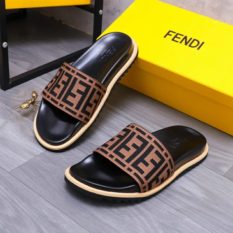 fendi chaussons pour homme s_12445272